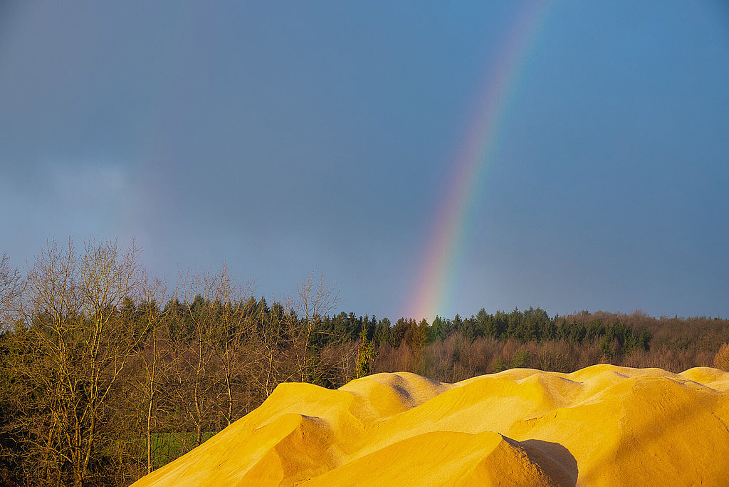 1441_sand_regenbogen